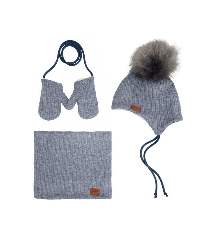 TRIO | Accessories with pompom