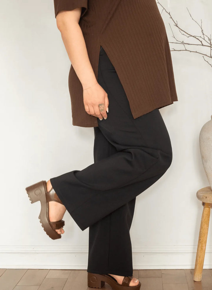 haut-maternite-allaitement-brun