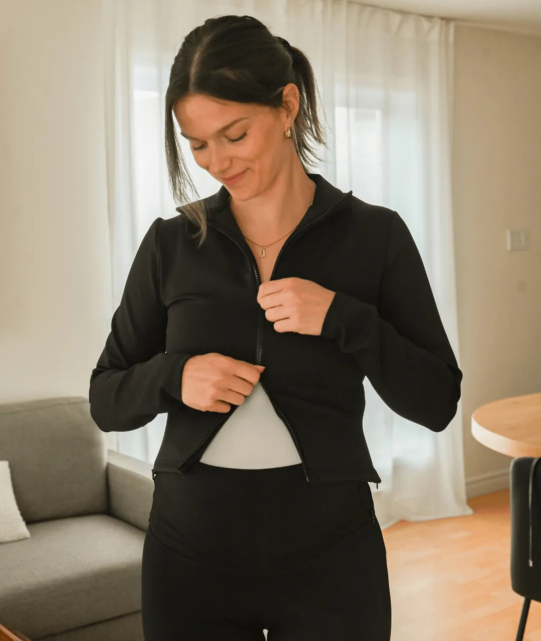 veste-maternite-allaitement-ajustable